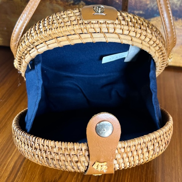 Summer Rose Circular Rattan Crossbody Purse
Great Condition - Picture 6 of 10